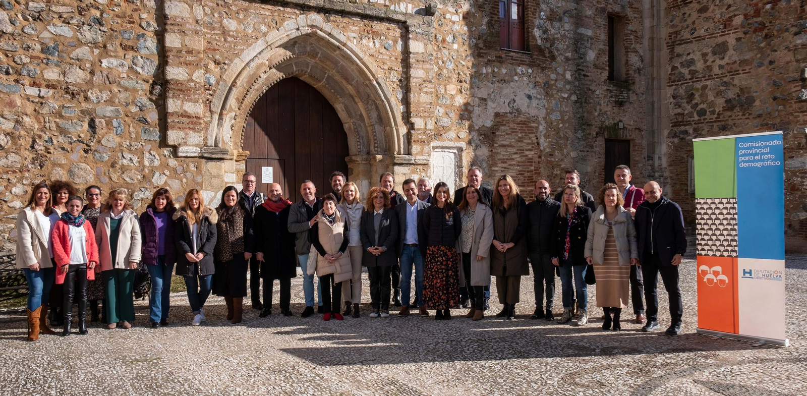 Los alcaldes reunidos en Aroche.