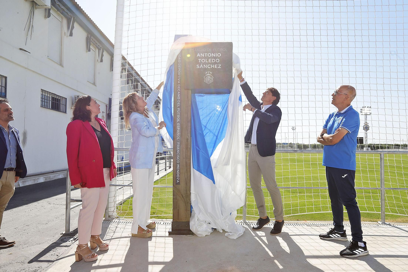 Imágenes de la inauguración del campo 1 de la Ciudad Deportiva del Real Club Recreativo de Huelva