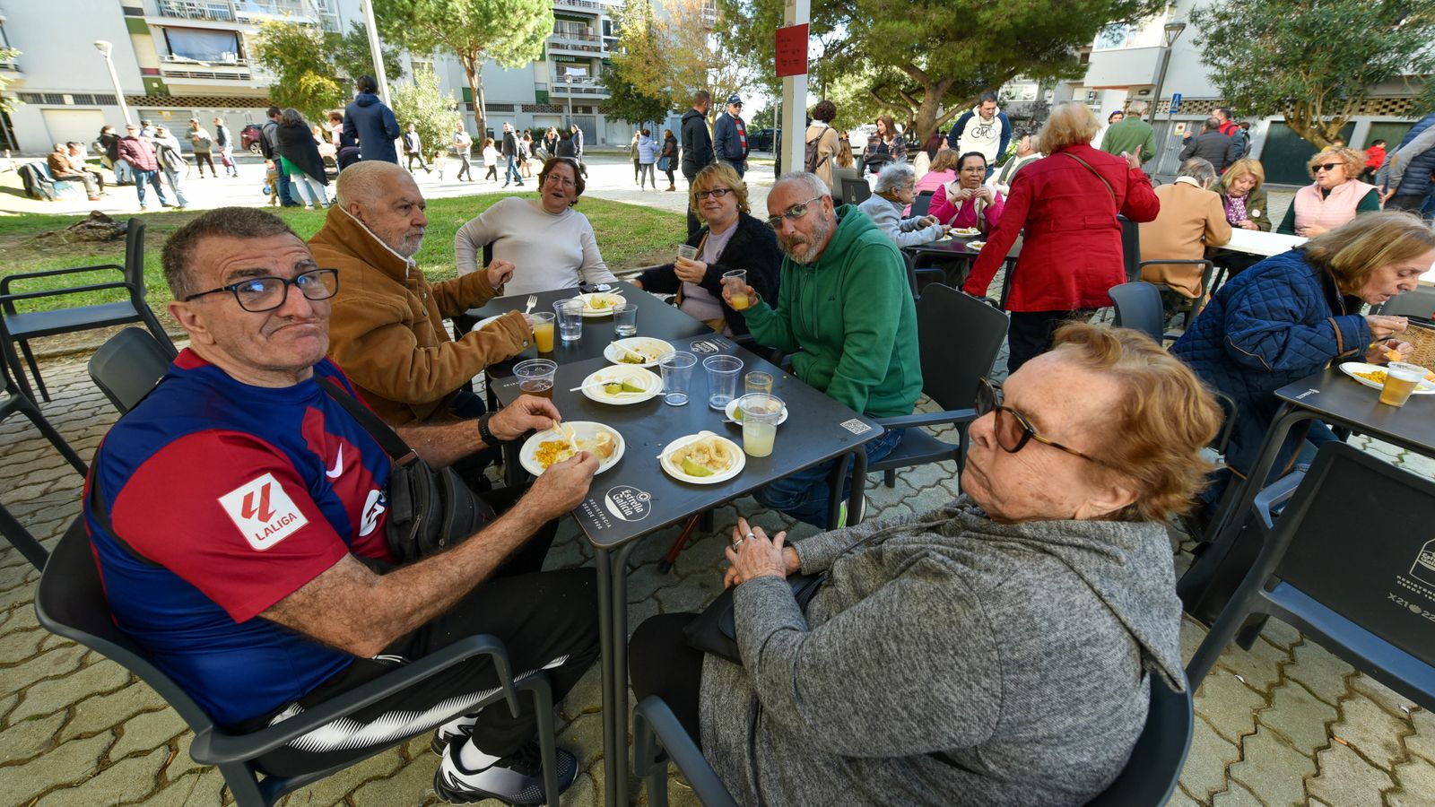I Convivencia Vecinal "Haciendo Barrio" en San José Artesano, en imágenes