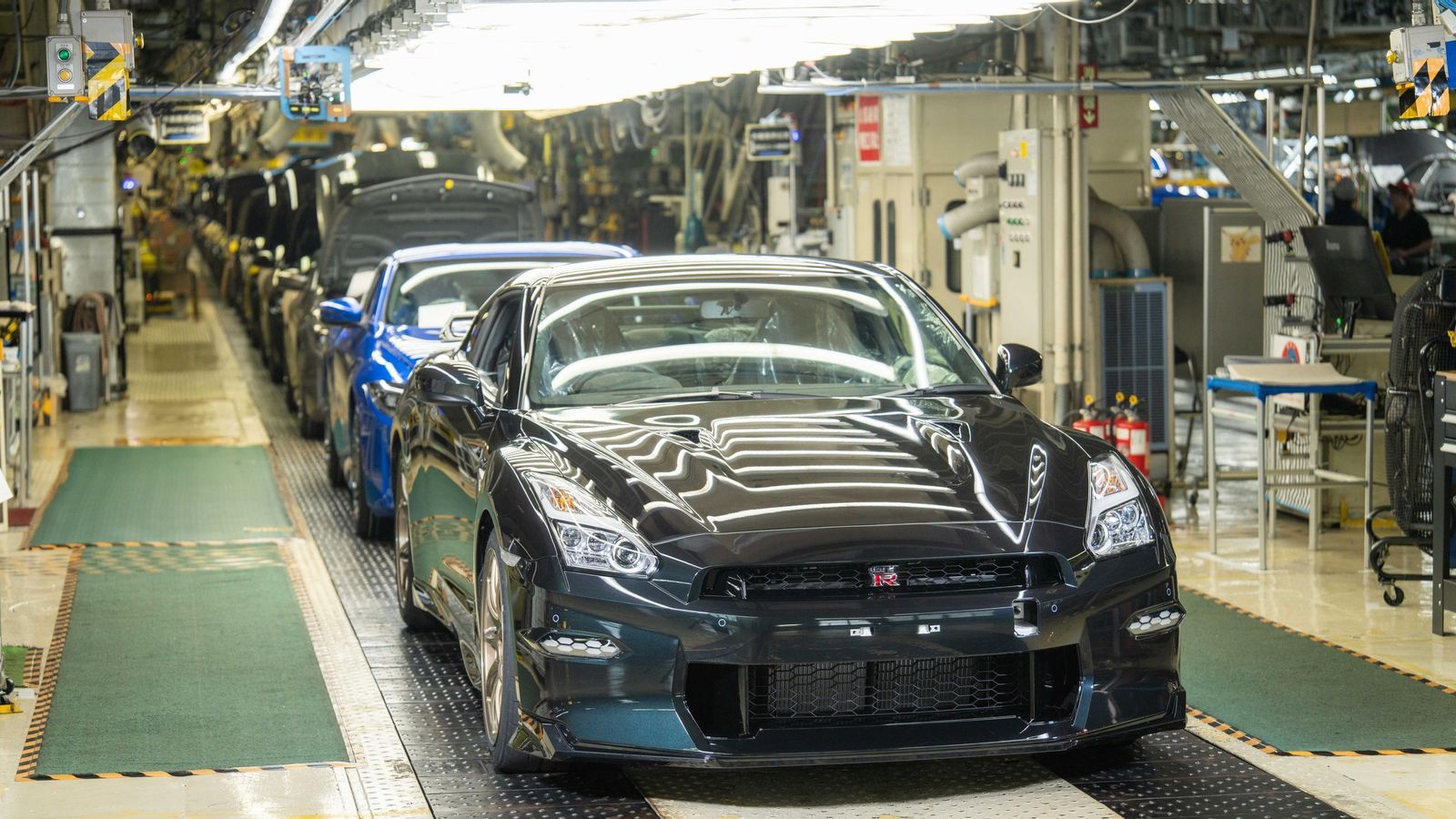 El coche de Nissan que más recientemente ha sido retirado de producción es el GT-R, un modelo que ya sólo se venía vendiendo en Japón.