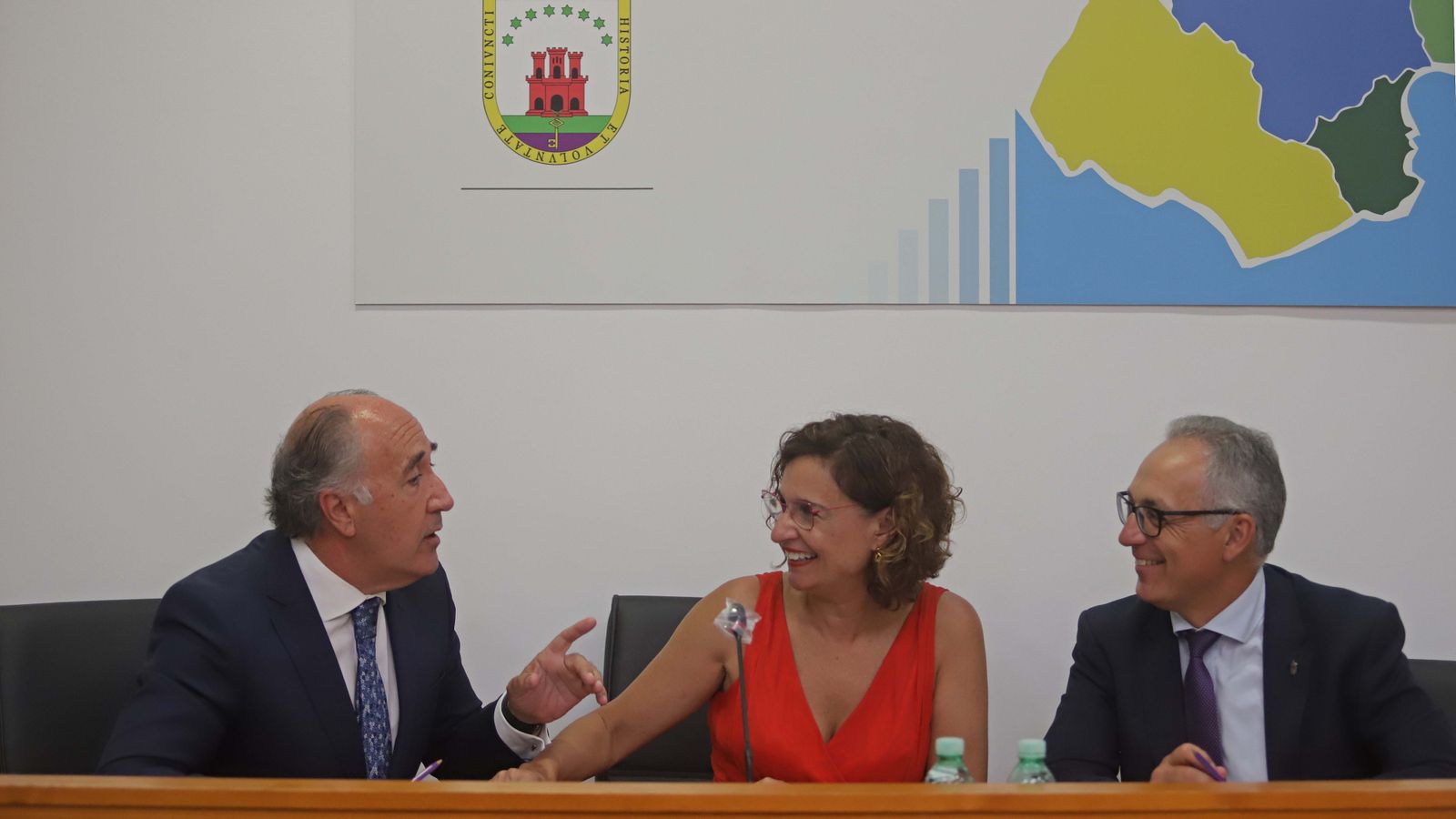 Fotos de la visita de María Jesús Montero a Algeciras