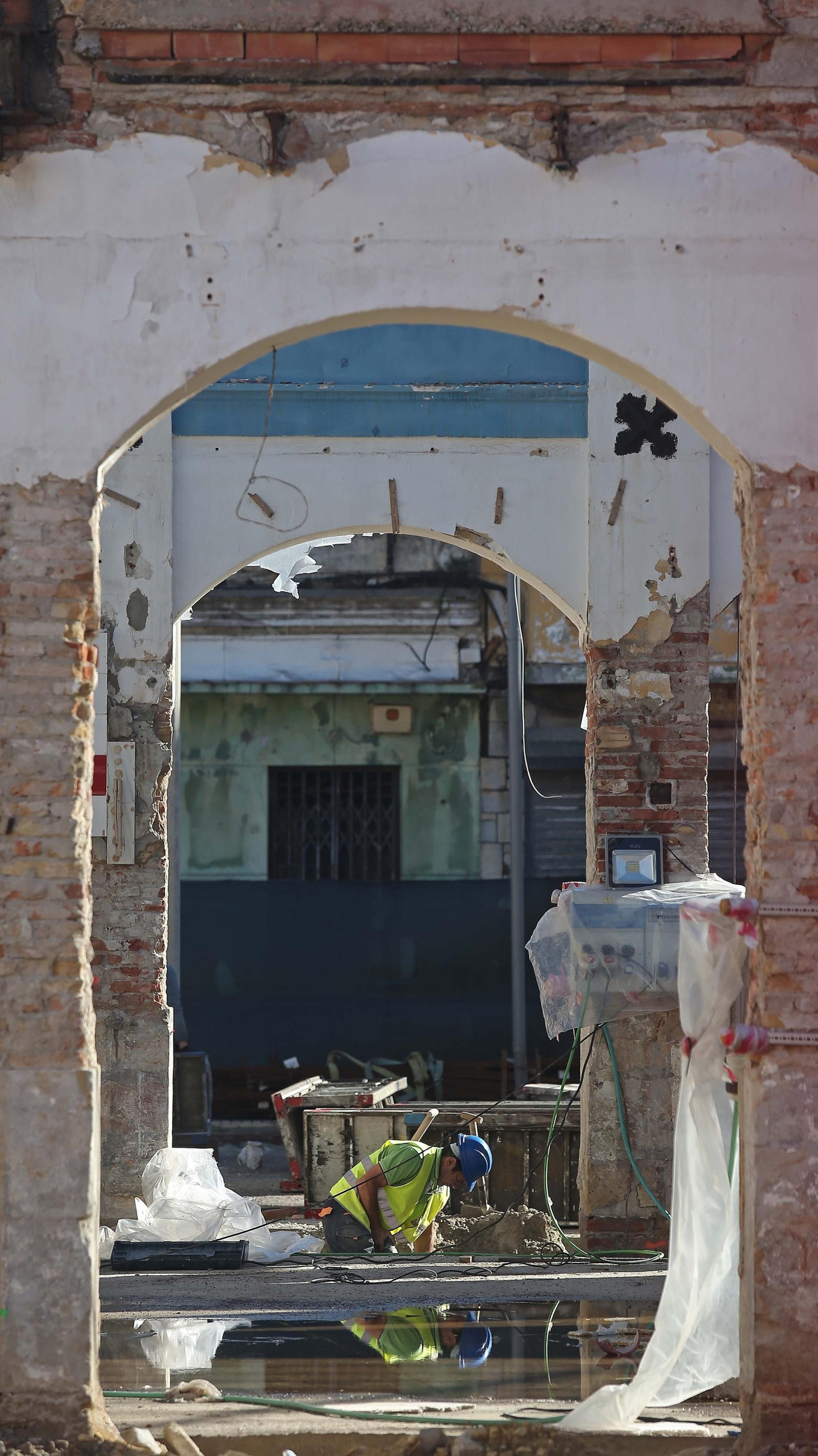 Fotos de las obras del mercado de La Línea