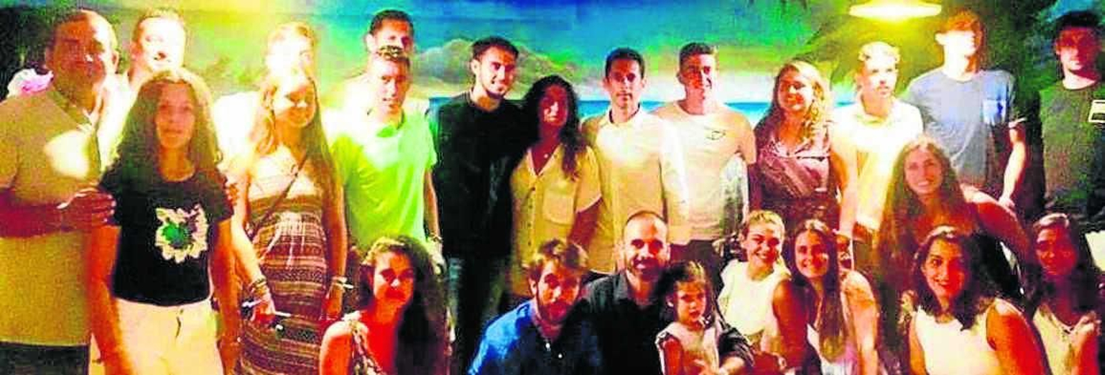 Algunos de los participantes en el torneo celebrado en Zahara de los Atunes.