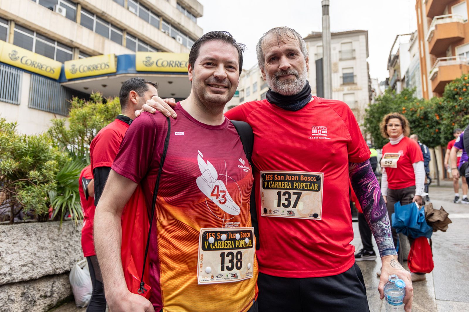 En imágenes: la lluvia no frena a más de un millar de corredores en la V Carrera Popular del IES San Juan Bosco (1)
