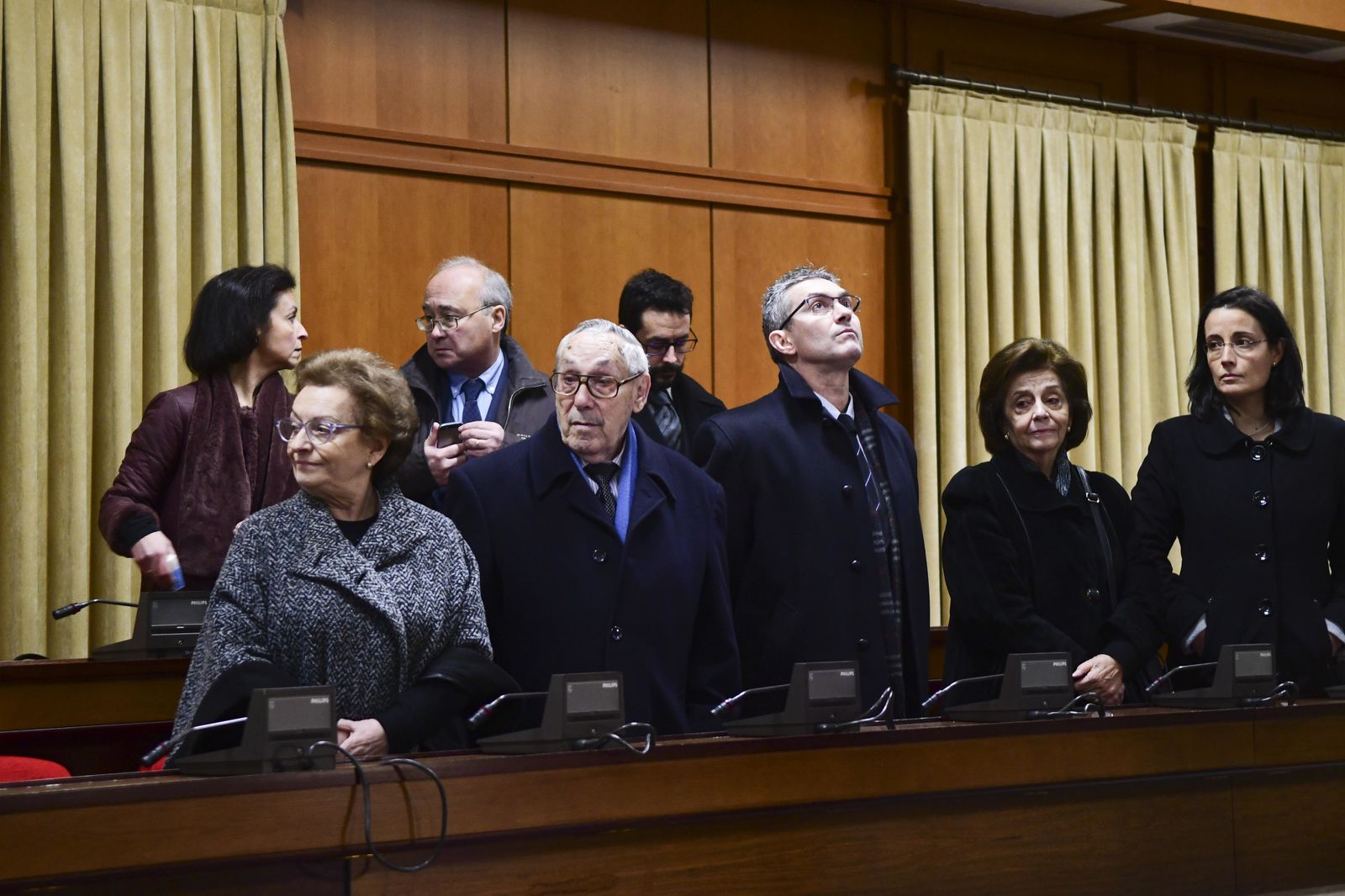 Las imágenes de la capilla ardiente de Pablo García Baena