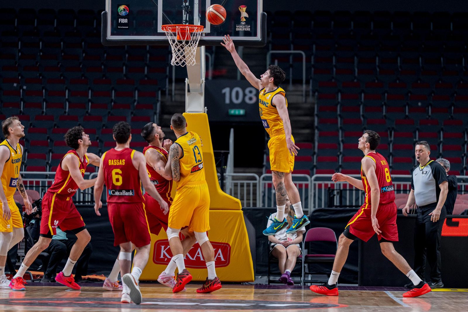Las mejores fotos del Ucrania-España de baloncesto