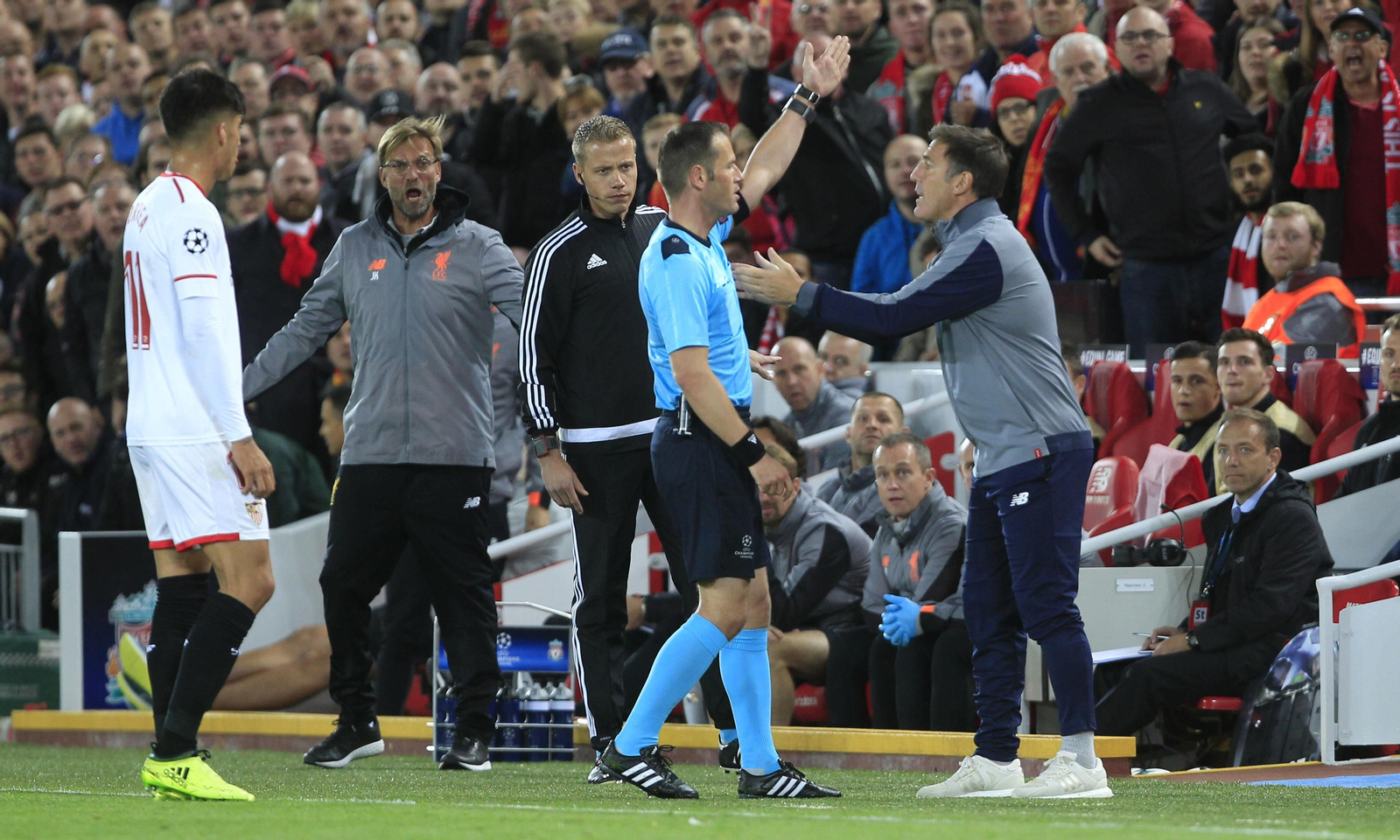 El LIverpool-Sevilla FC, en imágenes
