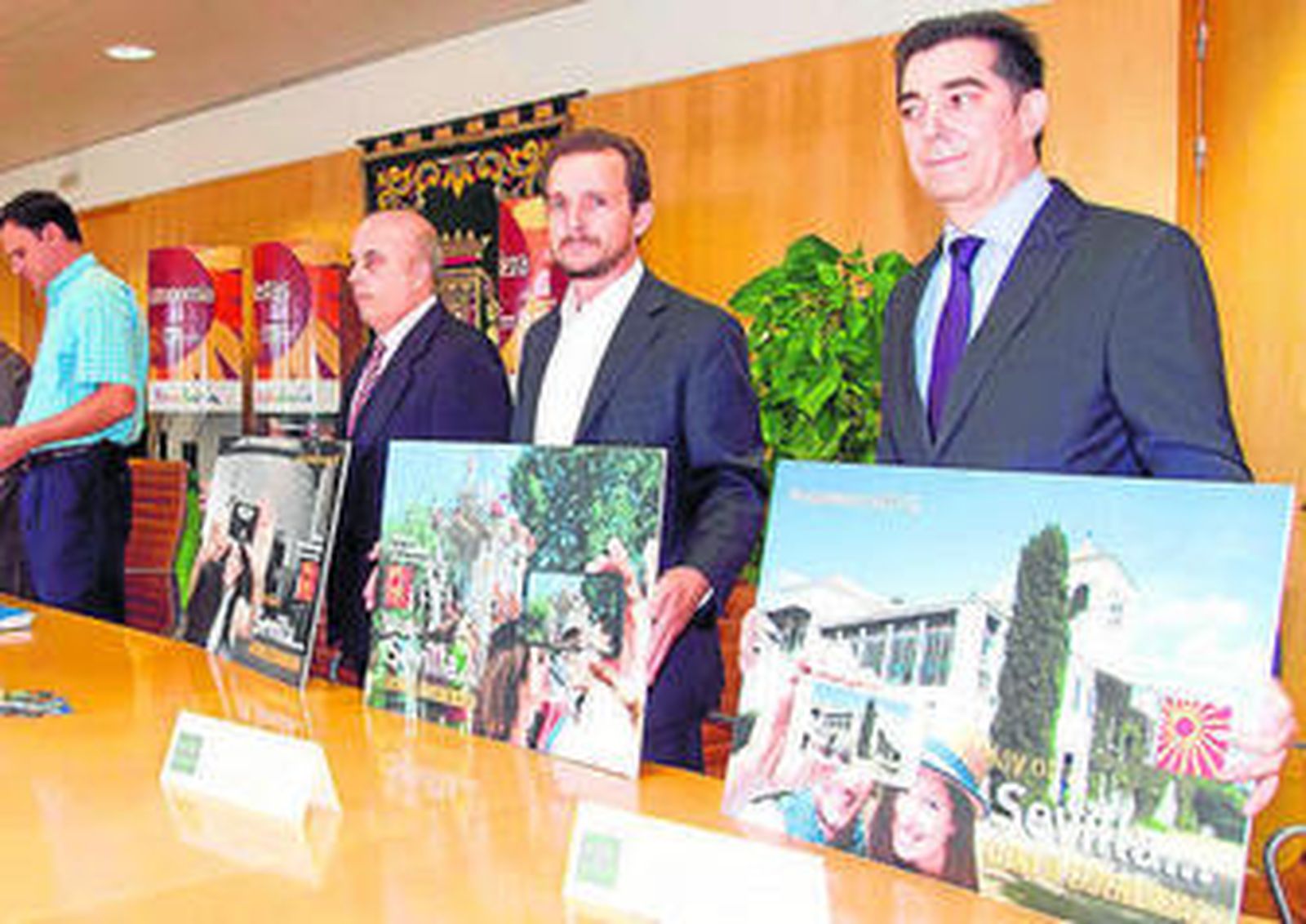 Imagen de la presentación de la campaña en la Diputación.