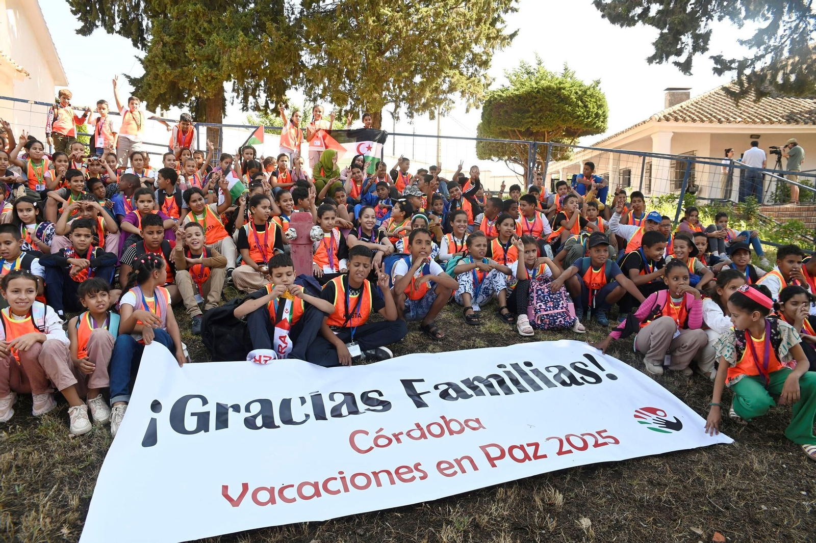 La llegada de los niños saharauis a Córdoba, en imágenes