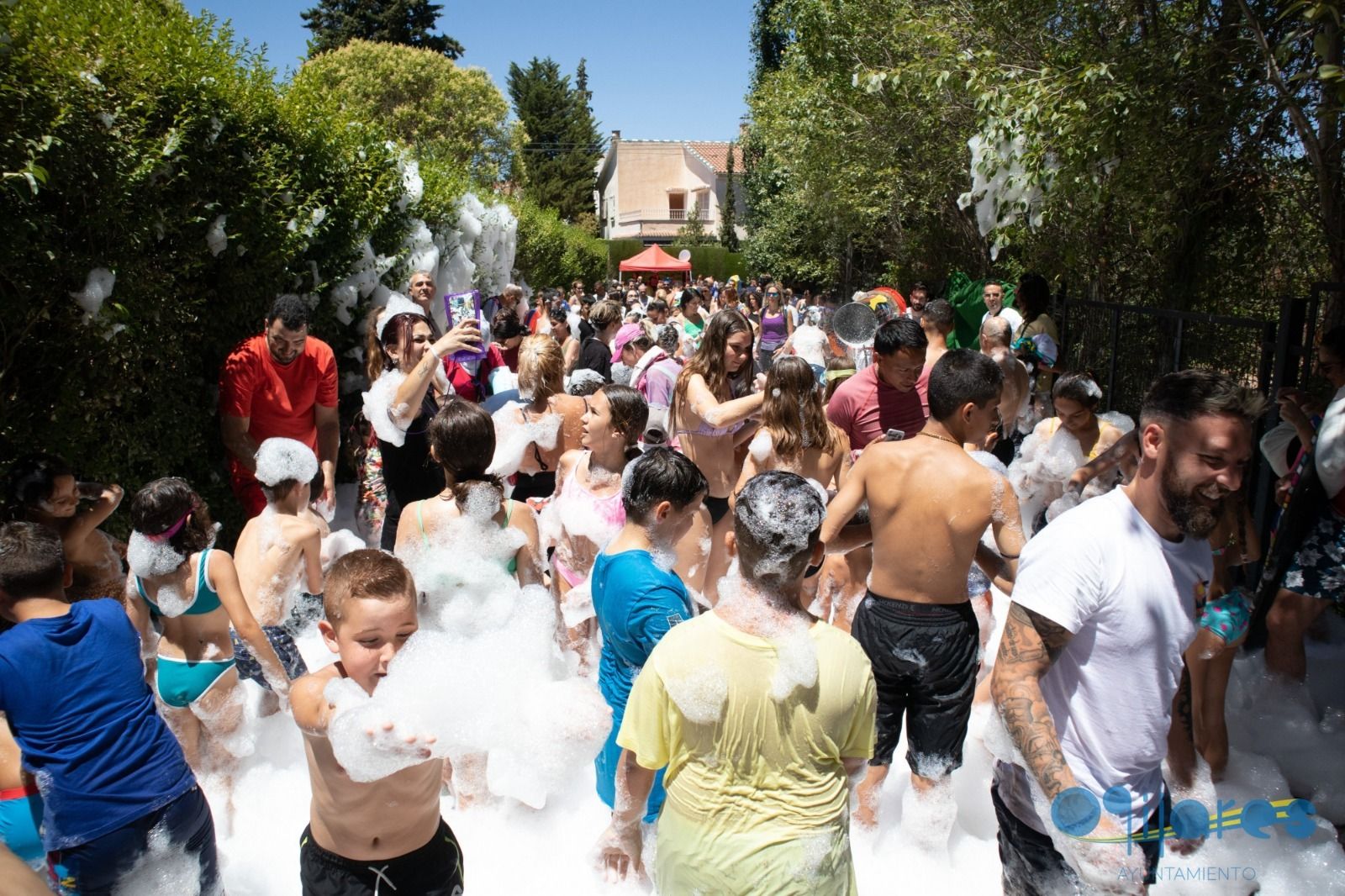 Imagen de archivo de una fiesta de la espuma celebrada en las fiestas patronales de Ogíjares