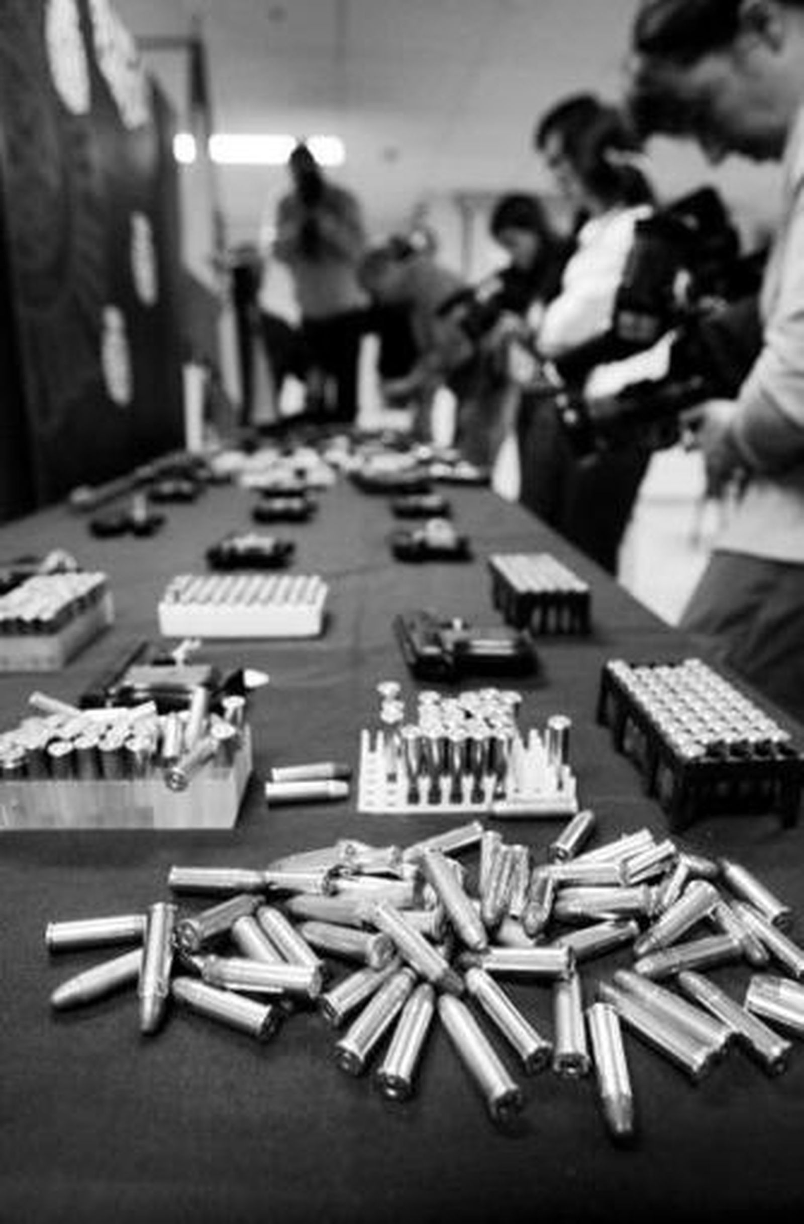 El material intervenido, expuesto ayer en la Jefatura de Policía.