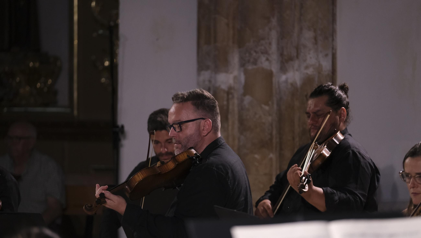 Concierto de la OCAL y del violinista Jesús Reina en Vélez Blanco, en imágenes