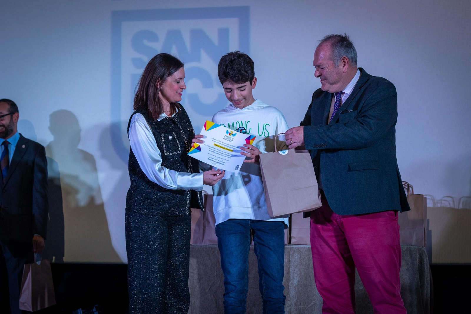 Imágenes de la entrega de premios académicos en San Fernando