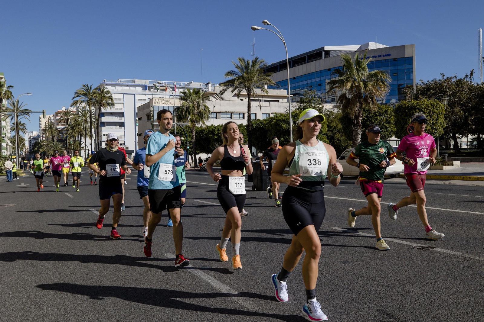 Las imágenes de la media maratón Bahía de Cádiz 2023.