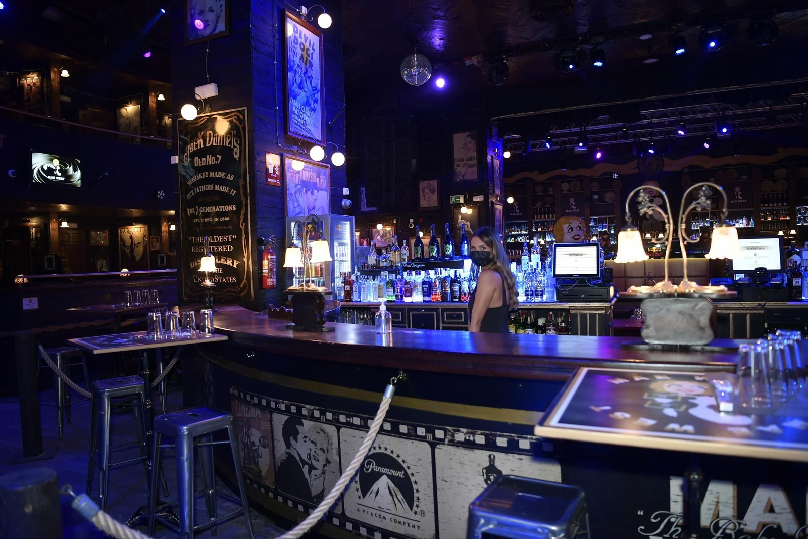 Fotos de la reapertura de la discoteca Mae West en Granada