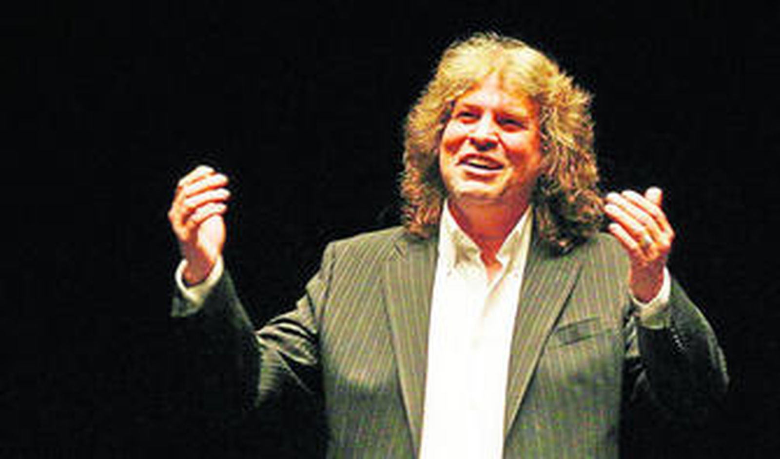 El artista flamenco que más discos ha vendido vuelve a la fórmula de sus últimos éxitos.