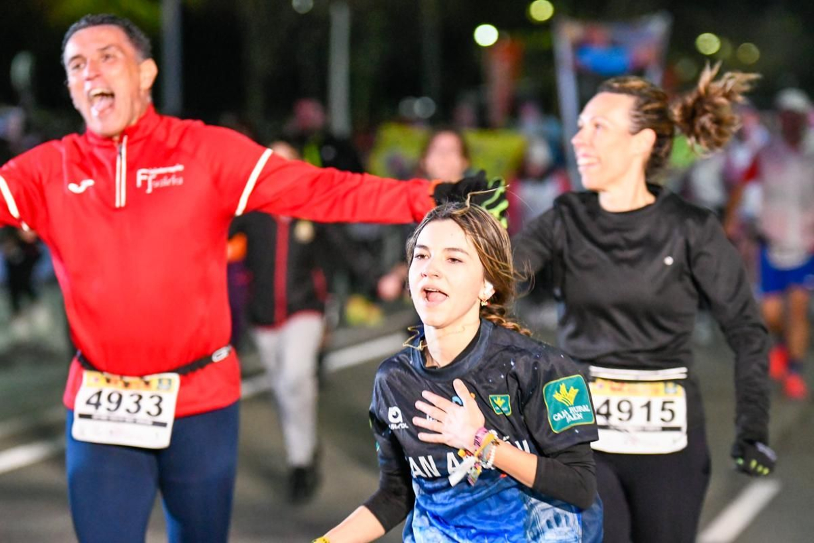 En imágenes: búscate en tu llegada a meta de la Carrera de San Antón 2025 (12)