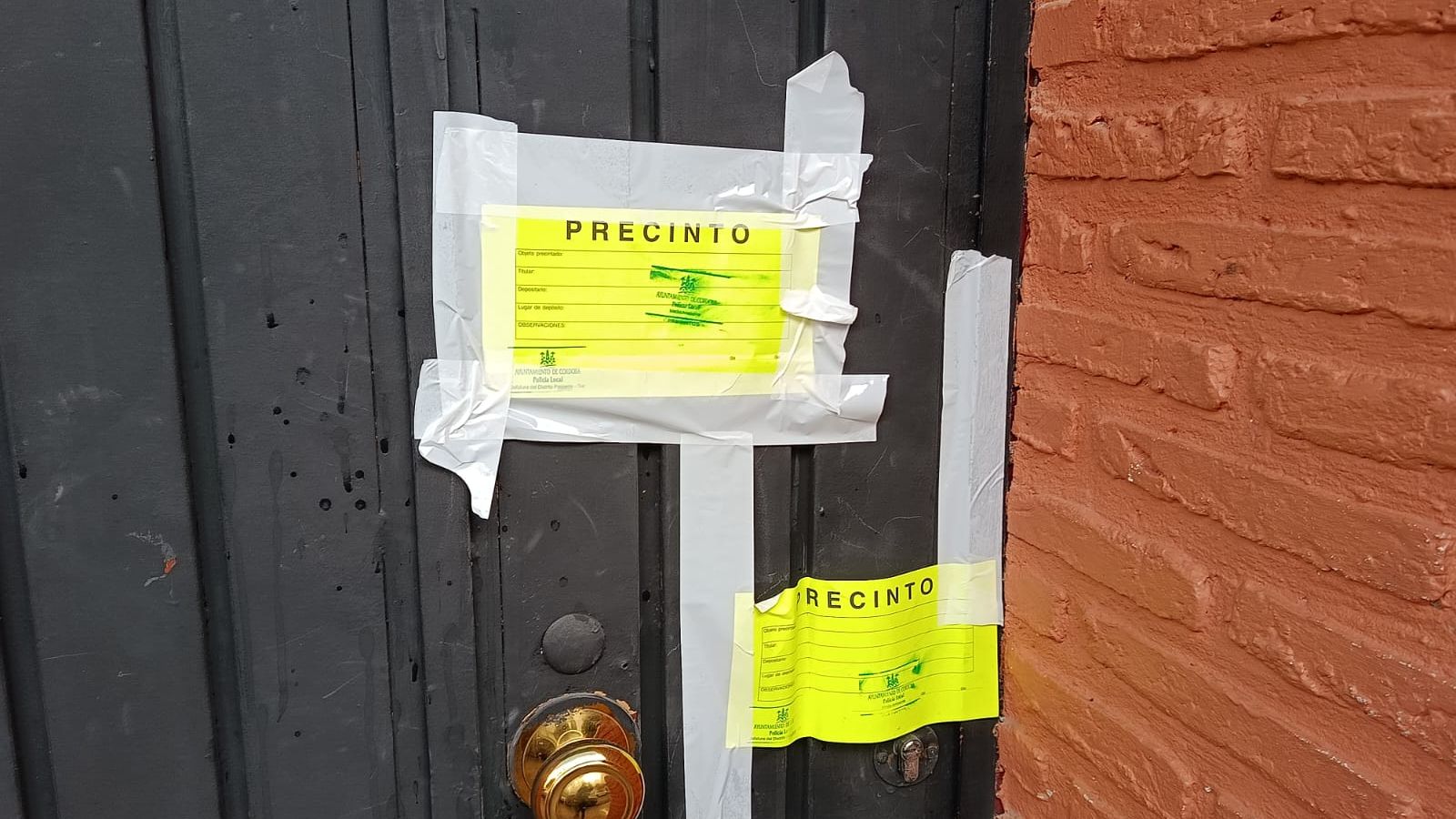 Precinto de clausura de la discoteca The World.