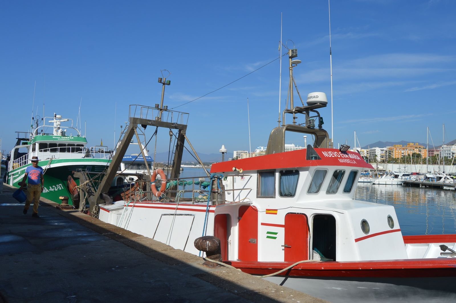 Barcos amarrados en el puerto de Marbella.