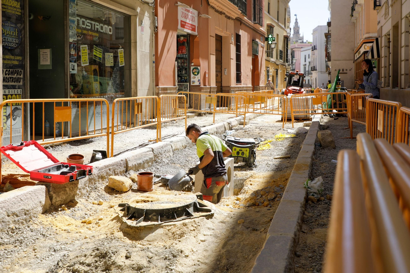 Las fotos de las obras en la calle Zaragoza de Sevilla el pasado mes de septiembre