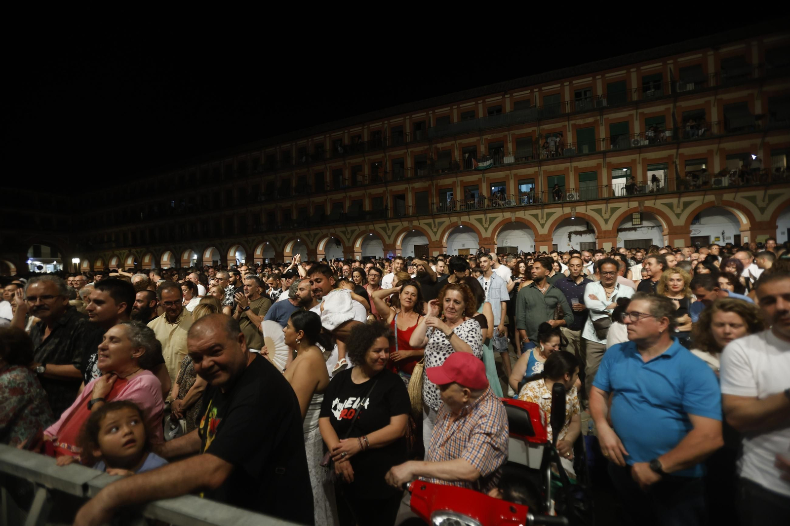 Las mejores imágenes de la Noche Blanca del Flamenco de Córdoba