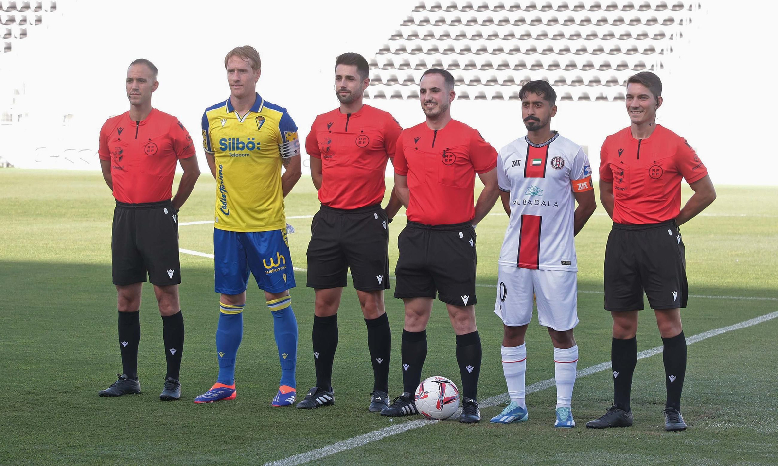 Las mejores fotos del Cádiz CF - Al-Jazira en el Ciudad de La Línea