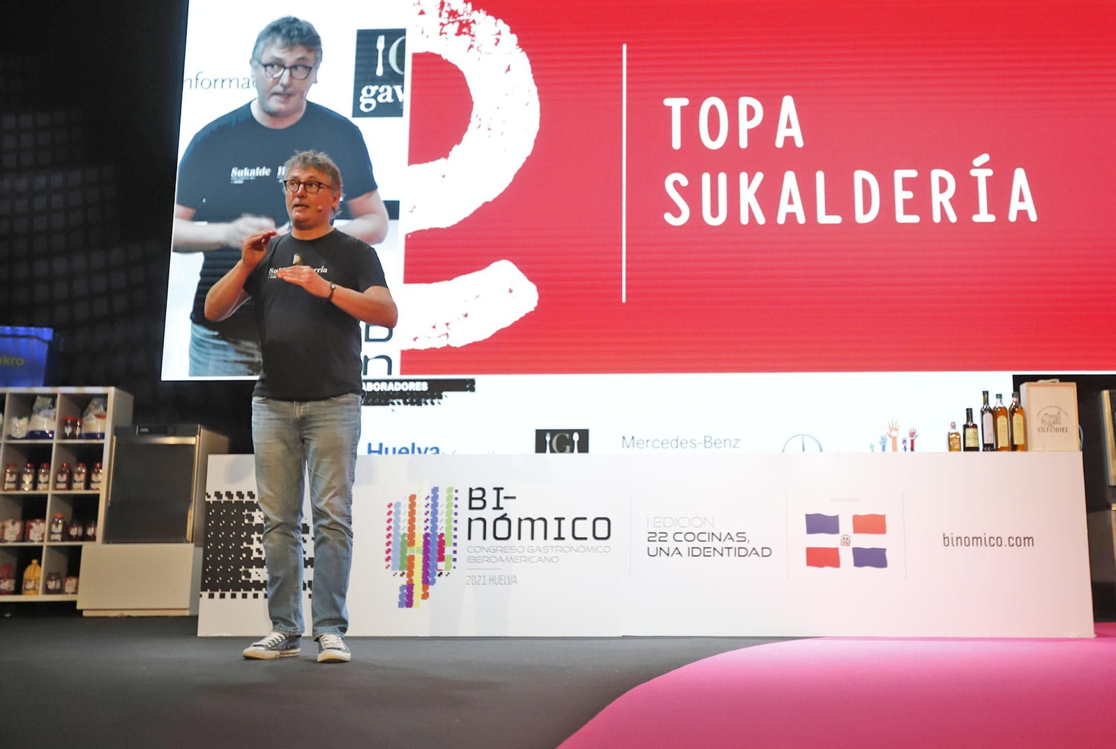 Andoni Luis Aduriz, en su ponencia que abría esta mañana la segunda jornada de Binómico.