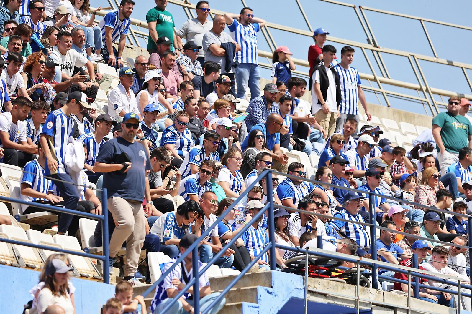 Los aficionados del Recre durante un partido de la pasada tempora.