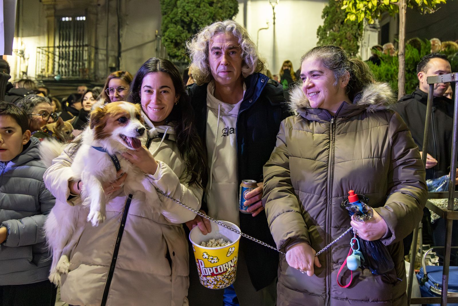 Encendido en Jaén de la lumbre oficial de San Antón 2026 y bendición de los animales