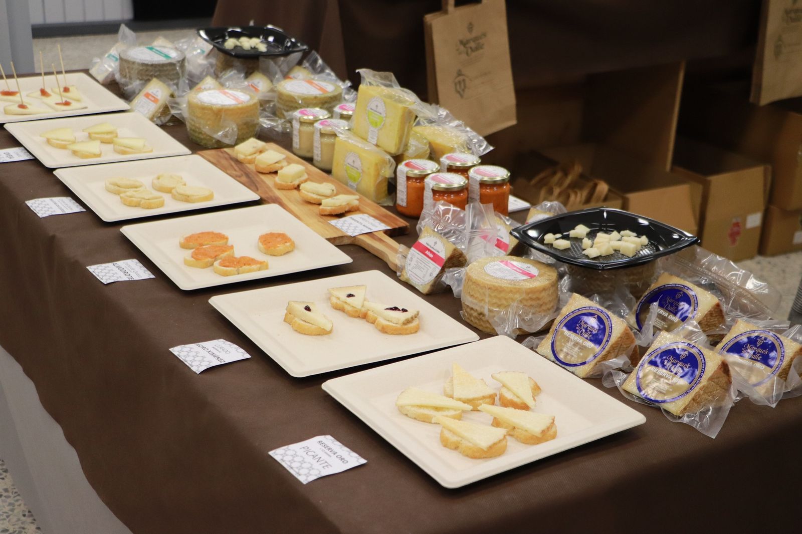 Un paseo en imágenes por la Feria del Queso de Los Pedroches