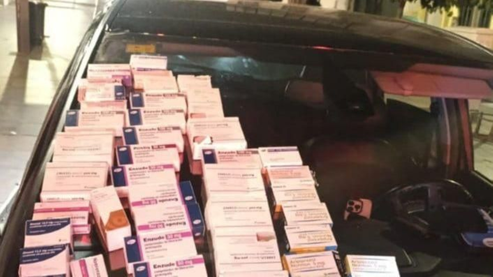 Medicamentos antidepresivos en el coche. Medicamentos antidepresivos en el coche.