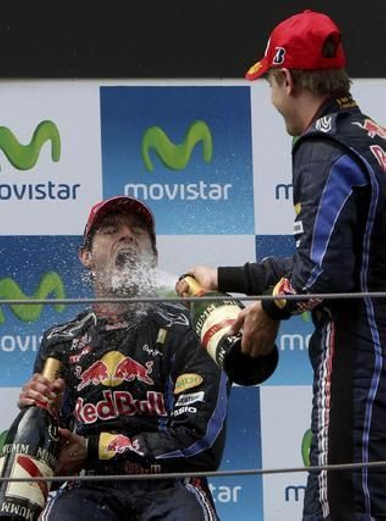 Fernando Alonso queda segundo en un Gran Premio dominado de principio a fin por el piloto de Red Bull Mark Webber. / EFE