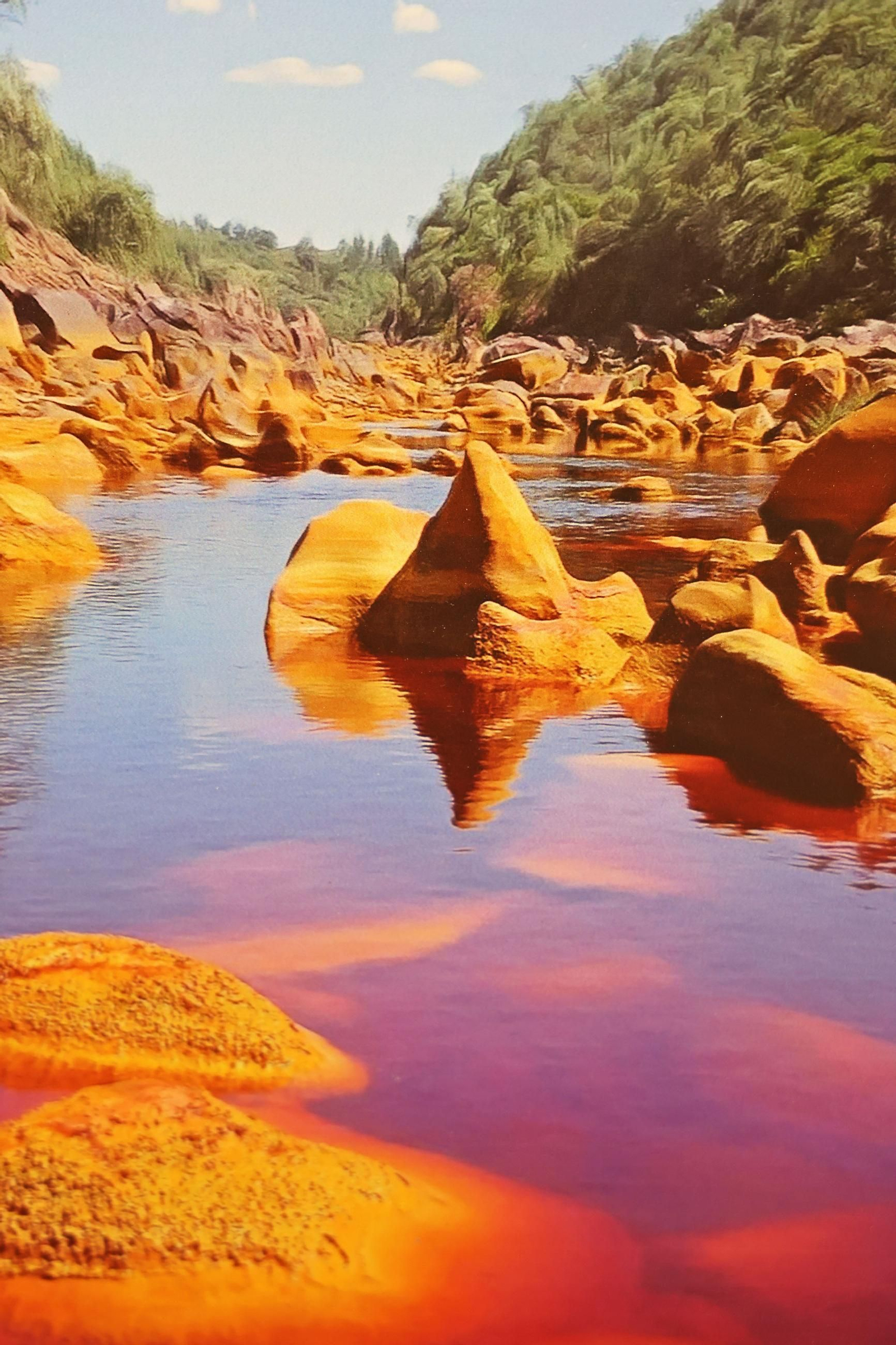 Imágenes de la exposición sobre la llegada del ferrocarril a Huelva, amigos del Río Tinto