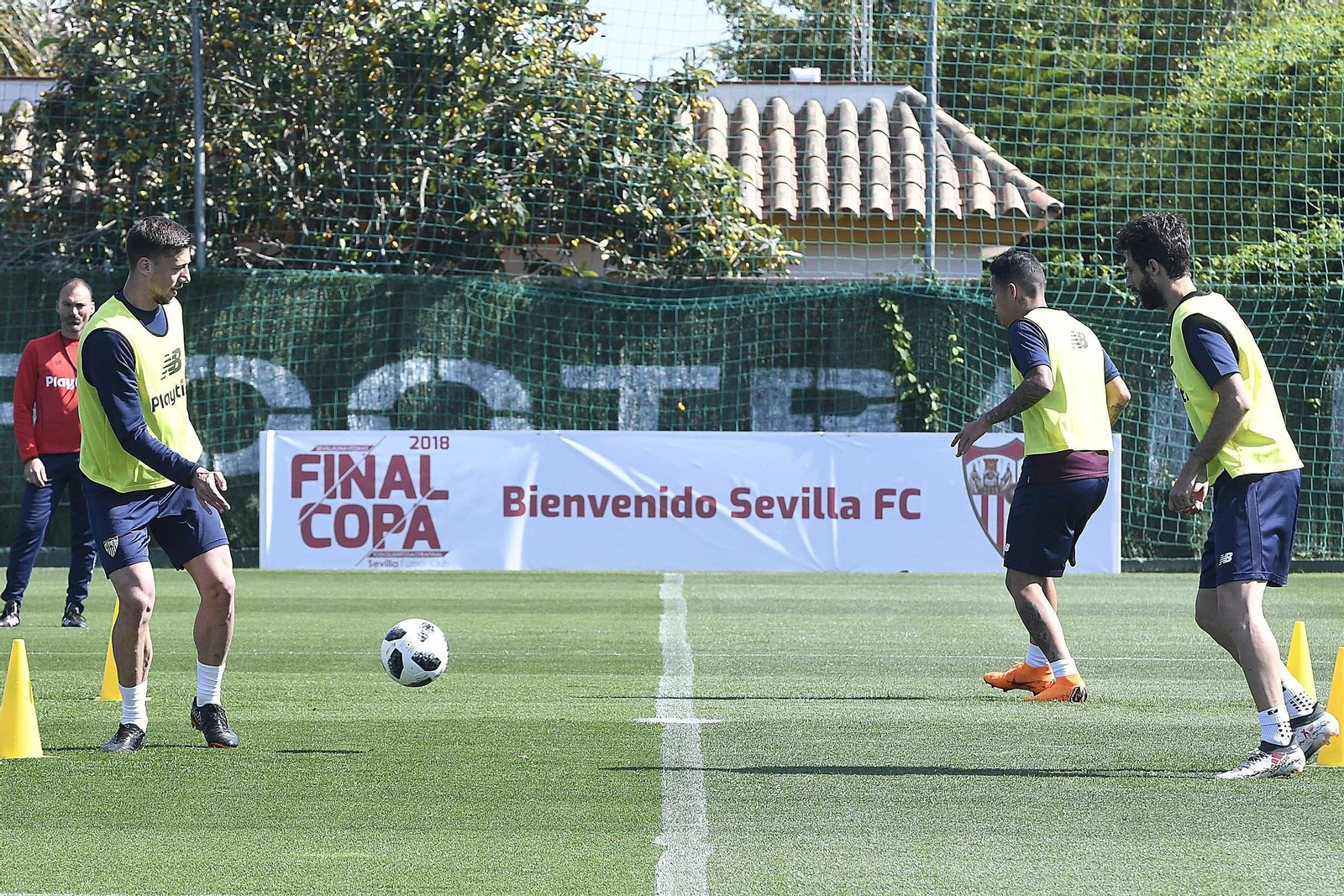 Entrenamiento de la plantilla en la concentración en Marbella.
