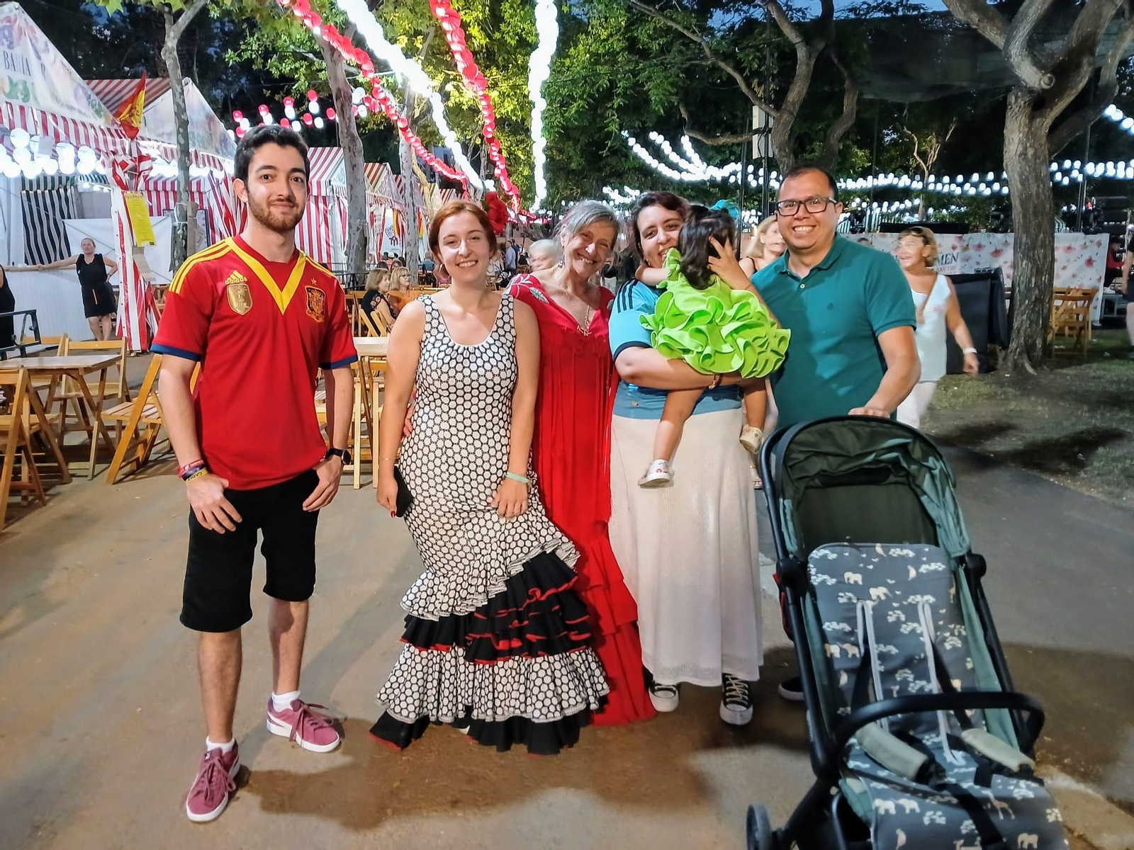 Así se ha vivido el triunfo de España desde la Feria de San Fernando: búscate en las imágenes