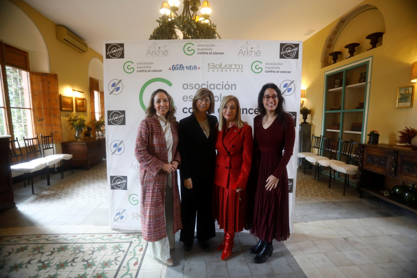 Las mejores imágenes de la Gala del amor solidario de la AECC en Córdoba