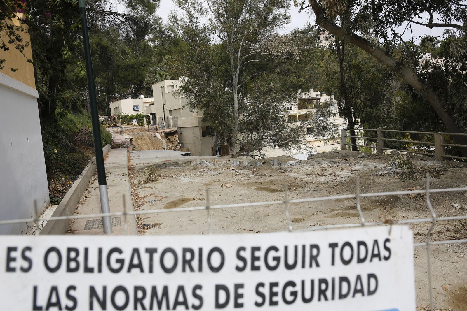 El socavón de Los Flamencos, un mes después