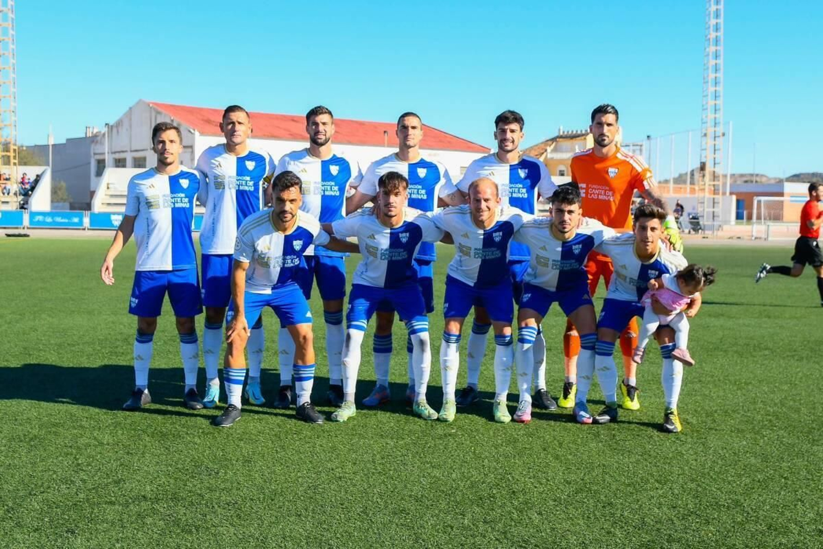 Un once de La Unión Atlético, con De la Calzada y Belencoso