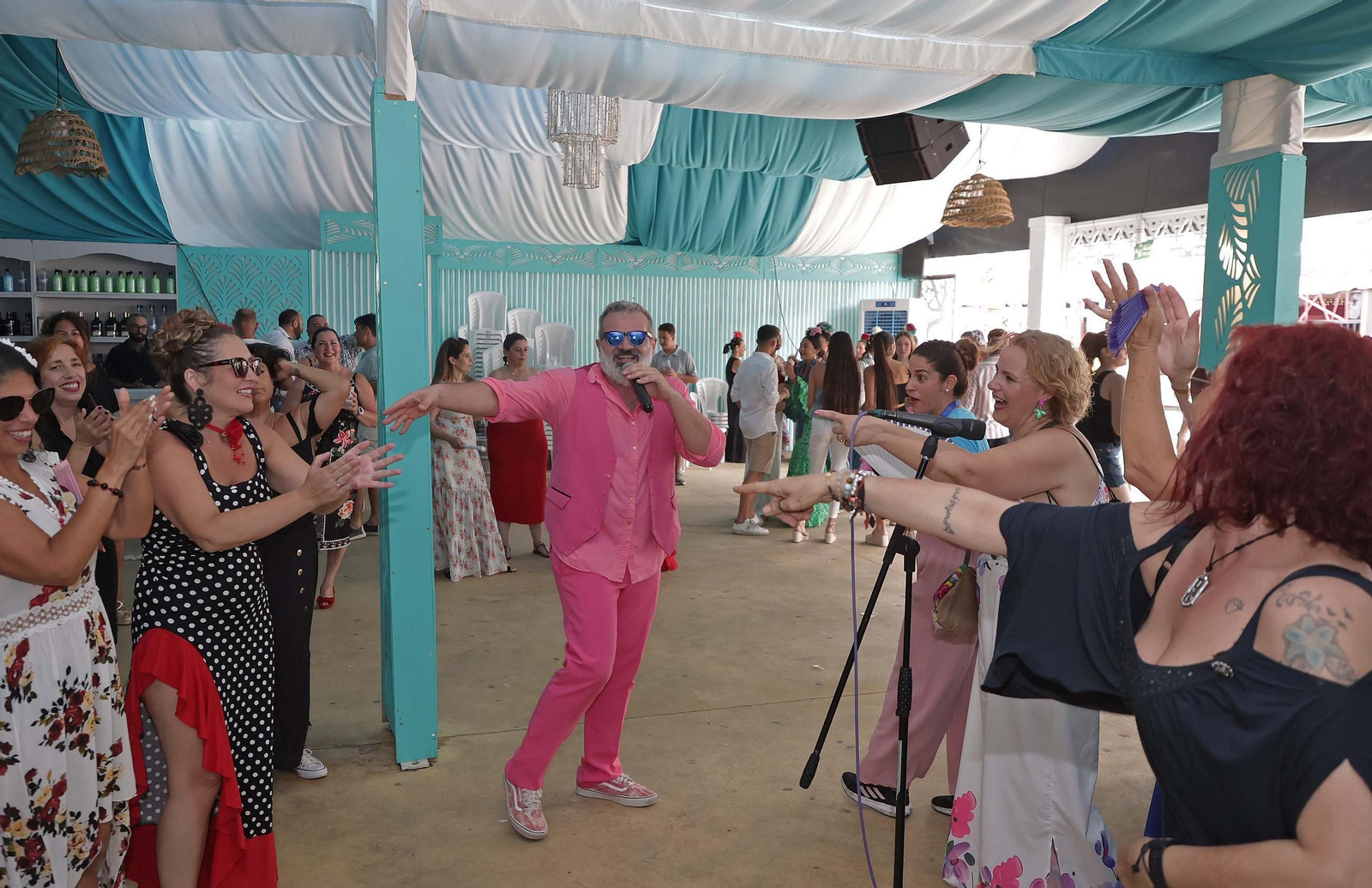 Actuación de Radio Petrarca en El Mero.