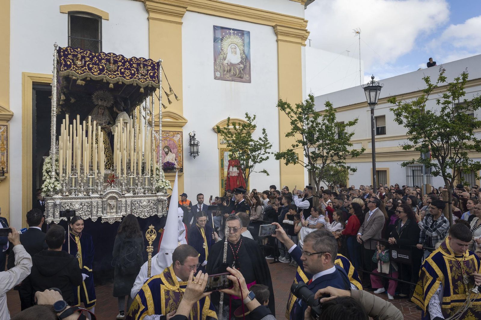 Las imágenes de la hermandad del Ecce Homo en la Semana Santa de San Fernando 2025