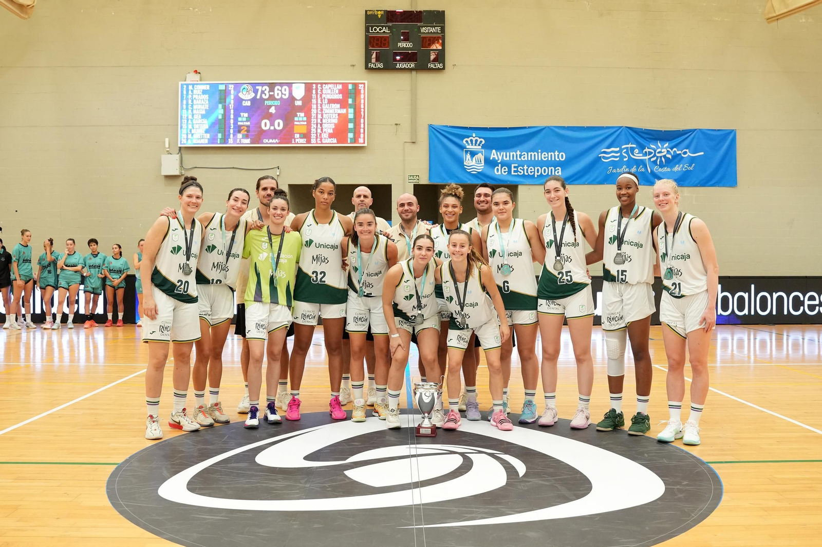 Remontada del CAB Estepona ante el Unicaja Mijas para ganar la Copa Andalucía (73-69)