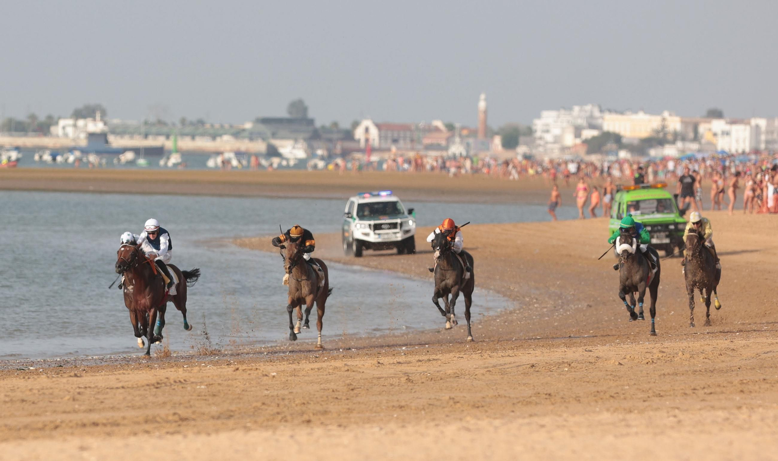 Imágenes del primer día de las Carreras de Caballos en Sanlúcar