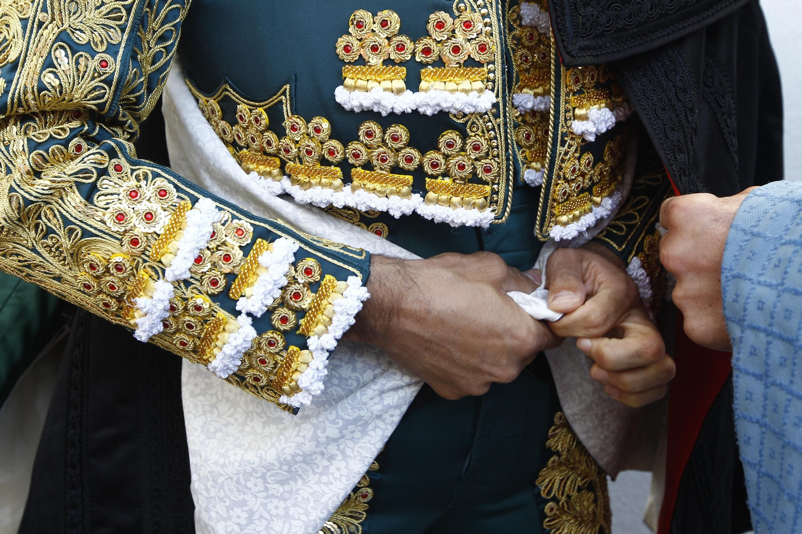 Las mejores imágenes de la corrida de toros de Diego Ventura, Talavante y Pablo Aguado, en Almería