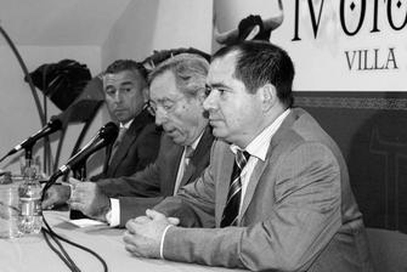 Antonio Ruiz, Andrés Ruano y Antonio Moreno, en la tercera sesión del IV Otoño Taurino de Los Barrios.