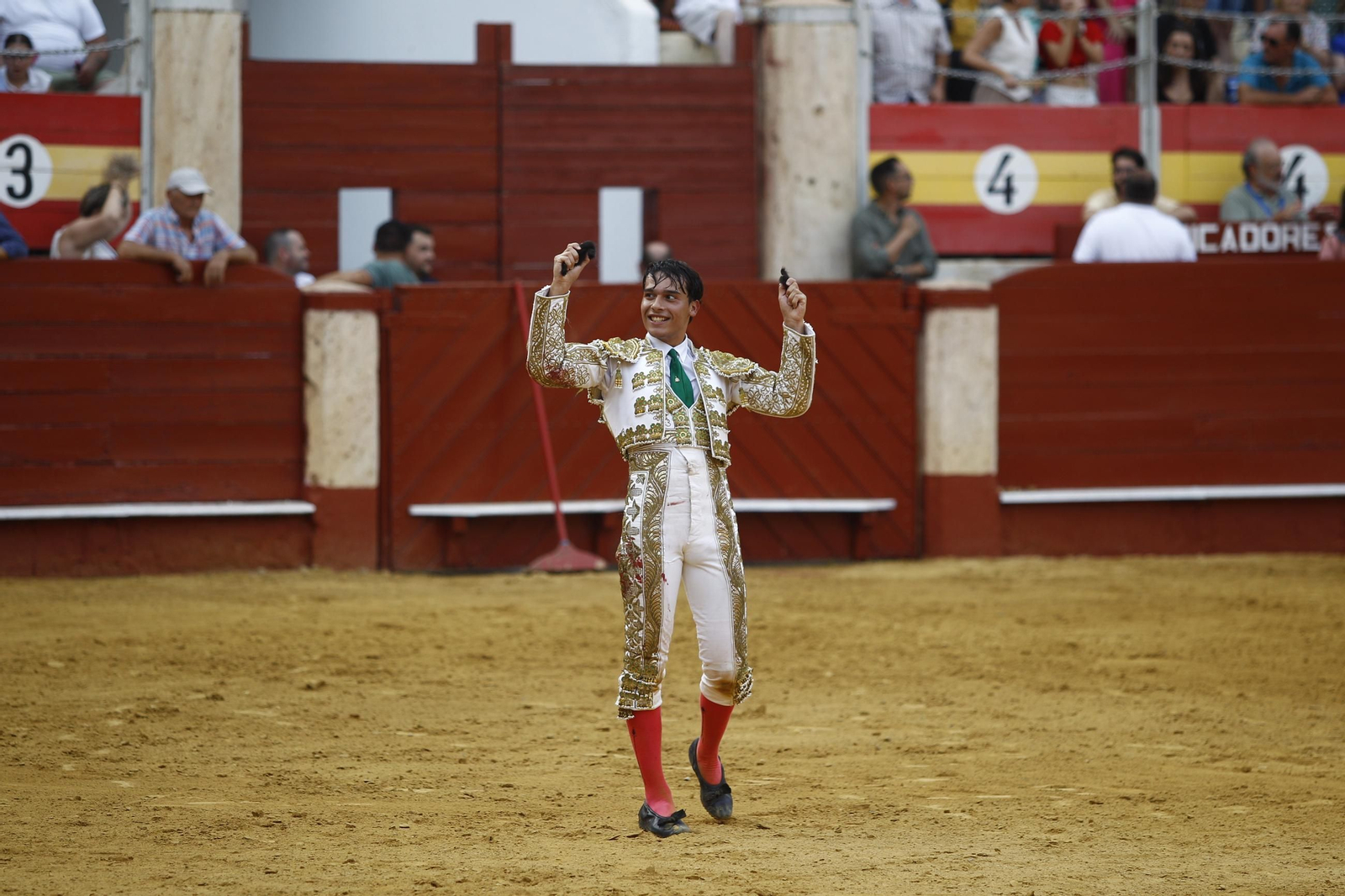 Las mejores imágenes de la clase práctica de la Escuela Municipal Taurina de Almería