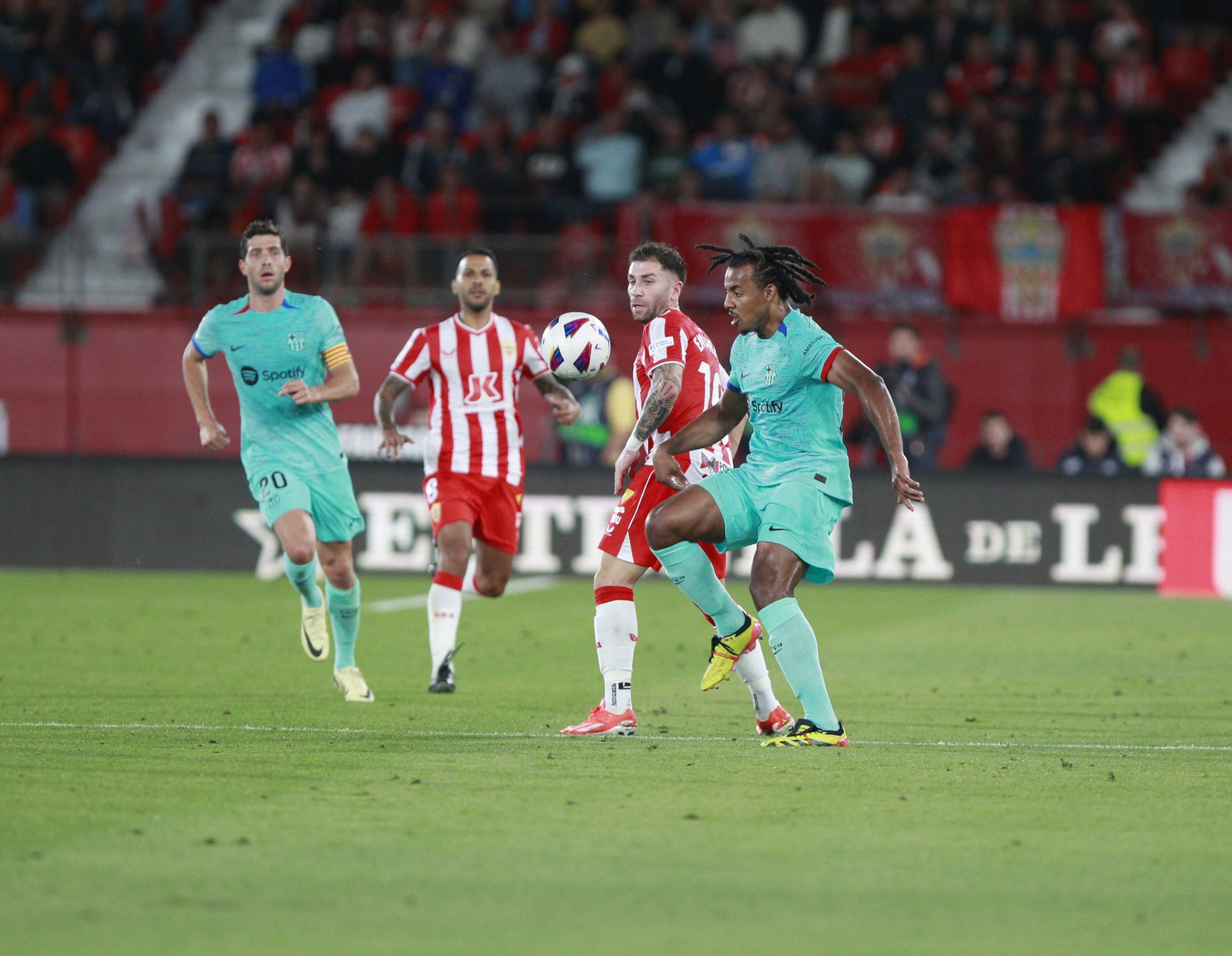 Las mejores imágenes del partido U.D. Almería-F.C. Barcelona