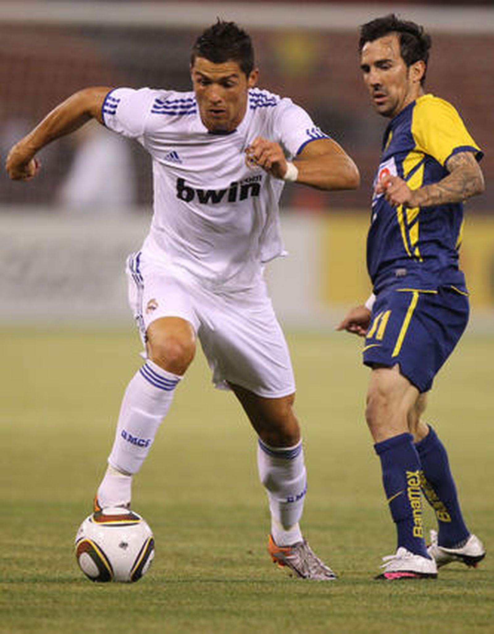 La era de Mourinho con el Real Madrid comenzó de forma triunfal después que el equipo español venciese por 2-3 a las Águilas del América de México, en partido amistoso disputado en el Candlestick Park de San Francisco.

Foto: REUTER