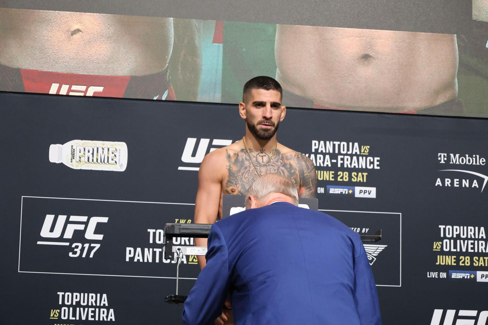 Las fotos del triunfo de Topuria ante Oliveira