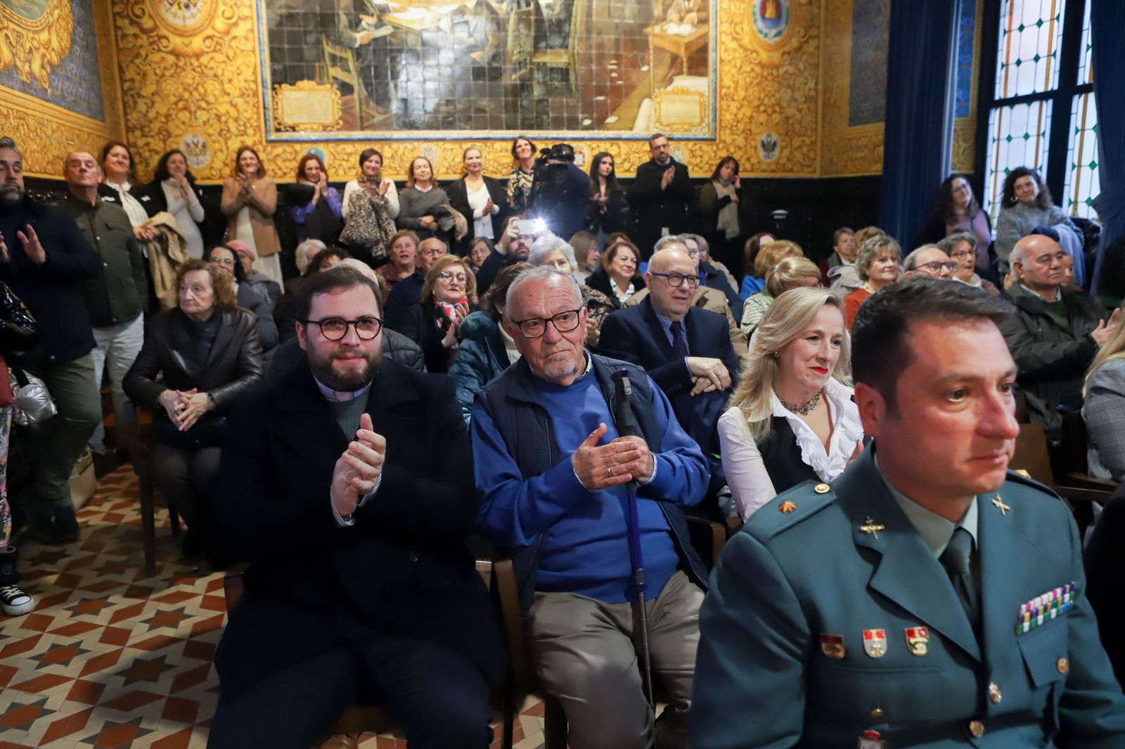 Imágenes del homenaje a Concepción Villaescusa y Cristina Orozco en Algeciras por el 8-M