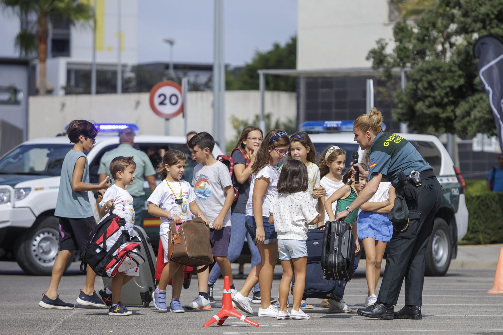 Todas las imágenes de la Jornada de Puertas Abiertas en la Guardia Civil de Cádiz